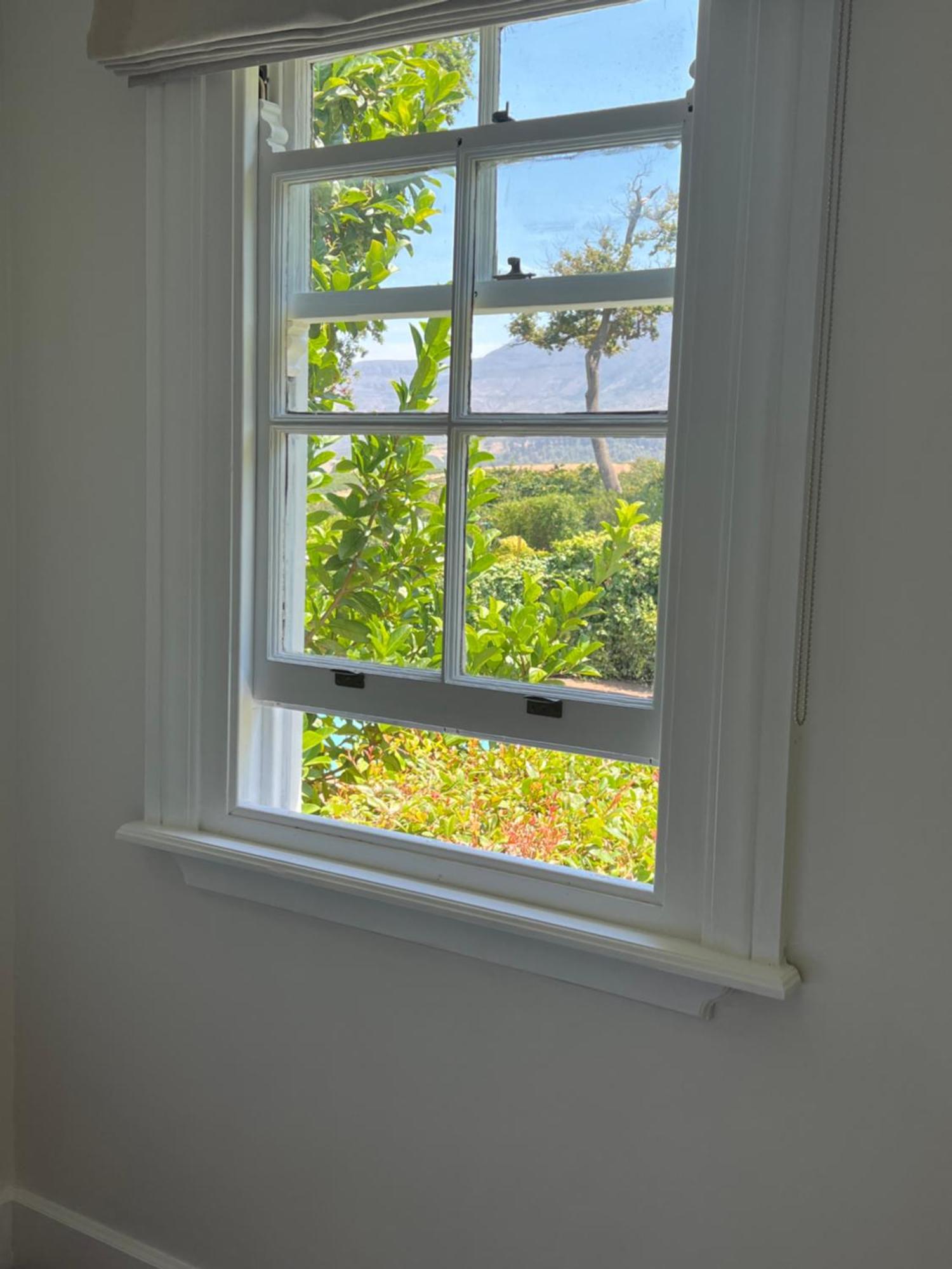 Charming One Bed With Vineyard & Mountain Views Holiday home