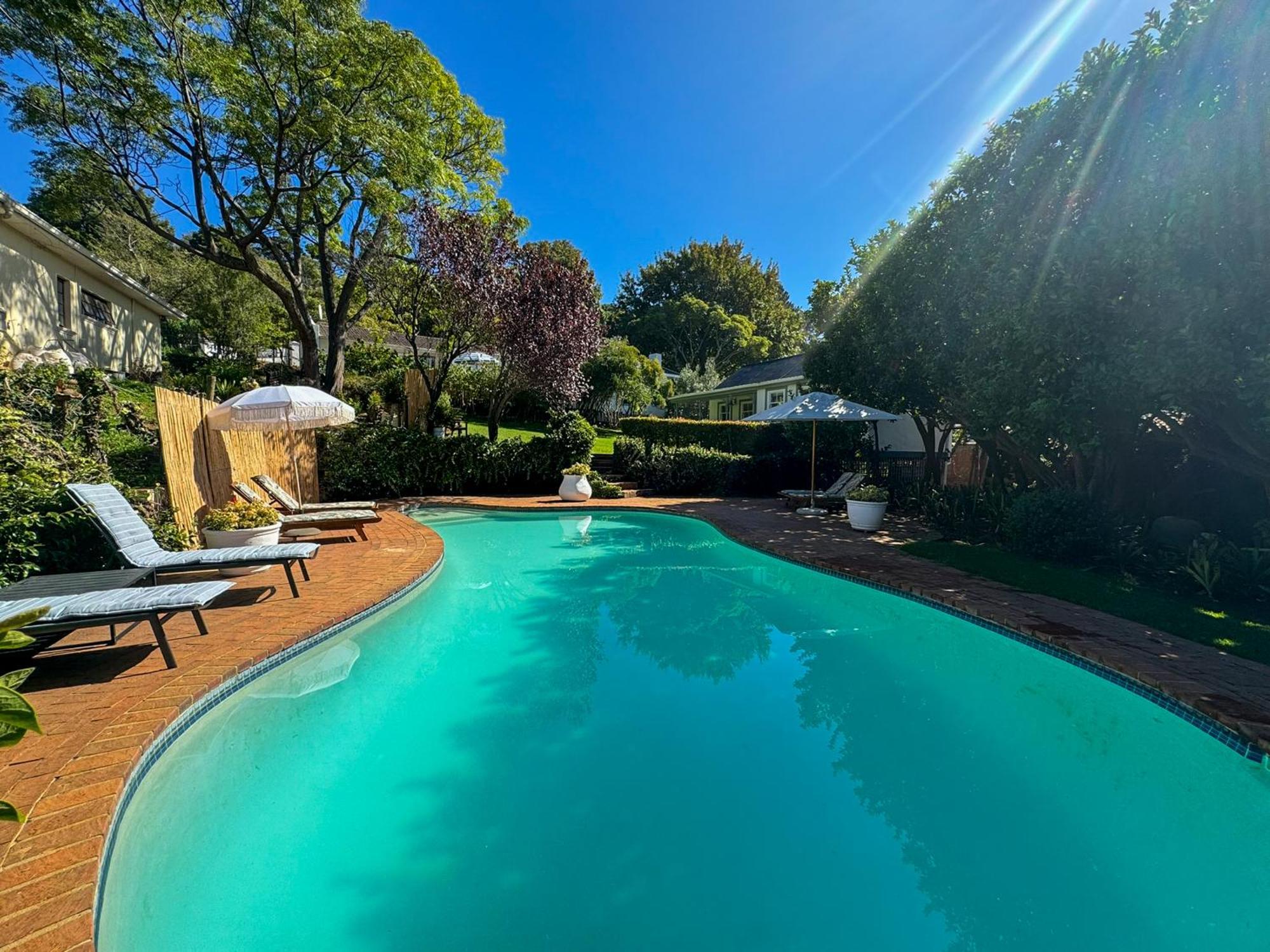 Charming One Bed With Vineyard & Mountain Views Cape Town