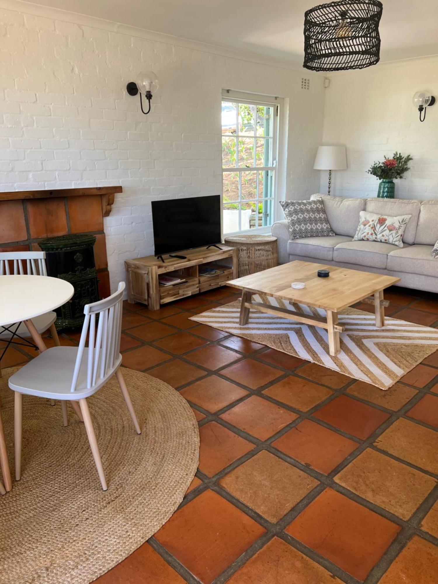 Holiday home Charming One Bed With Vineyard & Mountain Views Cape Town