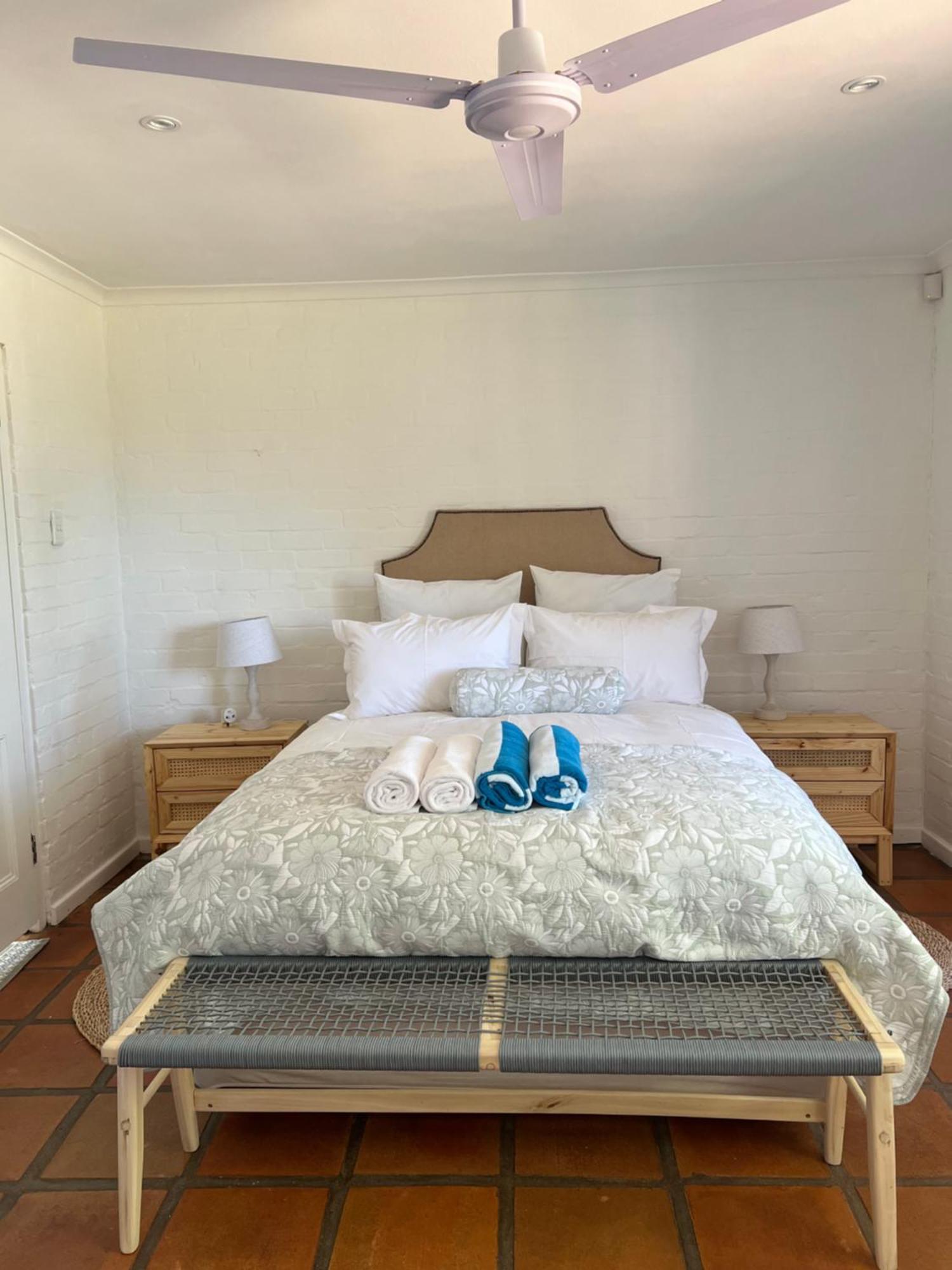 Charming One Bed With Vineyard & Mountain Views *