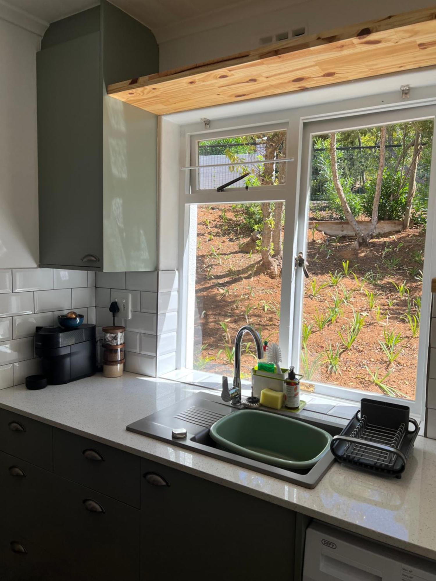 Charming One Bed With Vineyard & Mountain Views *