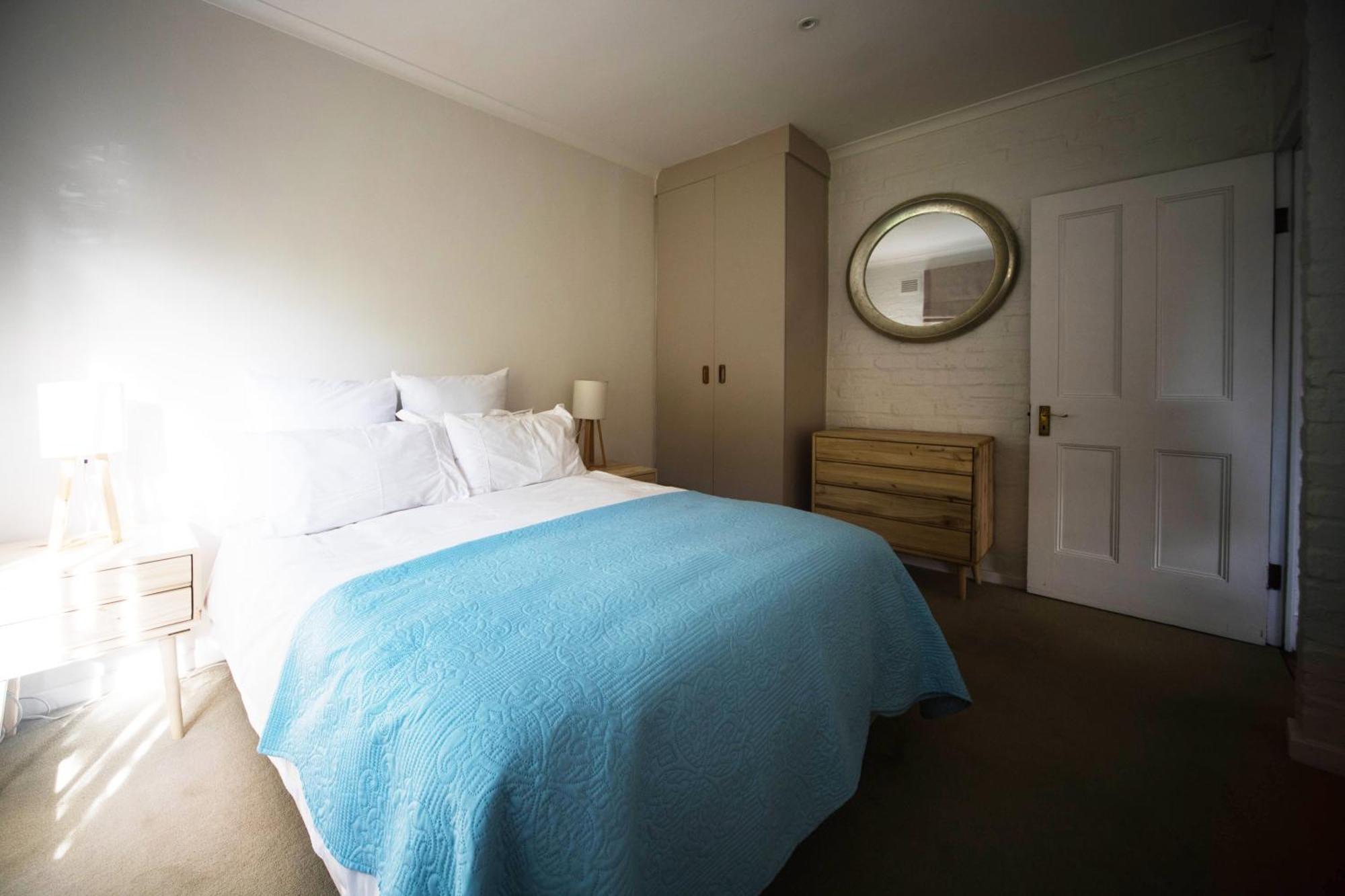 Charming One Bed With Vineyard & Mountain Views Cape Town
